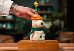 ｢スヌーピー｣限定グッズの集客力、スターバックスが狙うブランド復活| TBS CROSS DIG with Bloomberg