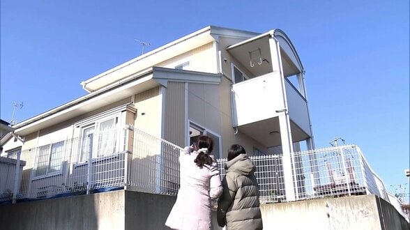 「夜も寝られない…」小さな余震にもおびえる日々　地面は傾き・壁には亀裂　地震により“歪んだ自宅”へと変わり果て…「ビクビクして過ごしている」【最大震度6強　青森県東方沖地震　被災地のリアル②・前編】　|　青森のニュース│ATV NEWS│青森テレビ