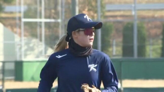 「韓国と違って、日本では細かいところまで丁寧に教えてくれるので…」伊予銀行女子ソフトボール部 韓国代表と合同練習 愛媛|TBS NEWS DIG