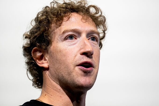 ファクトチェック廃止のザッカーバーグ氏、トランプ氏寄りに急旋回