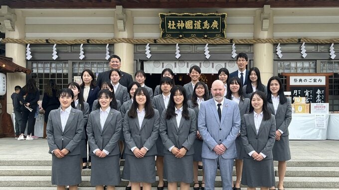 ホッケー日本リーグまもなく開幕！世代交代が進むコカ・コーラレッドスパークスが必勝祈願　|　RCC NEWS | 広島ニュース | RCC中国放送
