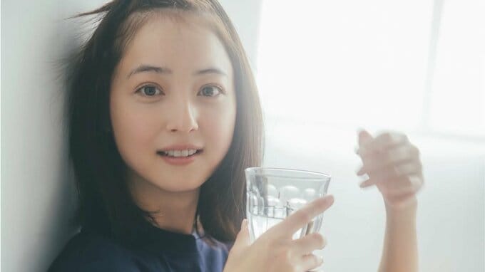 【 佐々木希 】　「"とにかく私と目が合うカレンダー"となっております」デビュー20周年記念「日めくりカレンダー」の発売を発表|TBS NEWS DIG