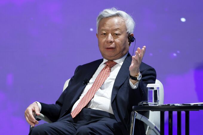 中国主導のＡＩＩＢ、日米に秋波－来年退任の初代総裁インタビュー