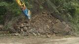 国道に大きな岩… 土砂崩れで道路を10メートル以上ふさぐ 愛媛・大洲の国道197号 | 愛媛のニュース - Nスタえひめ|あいテレビは6チャンネル