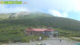 夏山開きから2カ月 室堂は昨年並みの宿泊者数 紅葉は9月中旬か 【白山ライブカメラ】標高2702メートルの山頂の様子を配信|TBS NEWS DIG