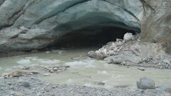 「今世紀中に消滅」　スイス・アルプスの氷河が3年間で12.2％縮小　スイス科学アカデミー最新調査| TBS CROSS DIG with Bloomberg