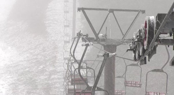 志賀高原　横手山スキー場オープンへ準備進む　10日朝はしんしんと雪降り…！オープンは1週間遅らせて11月15日に　長野・山ノ内町　|　SBC NEWS | 長野のニュース | SBC信越放送