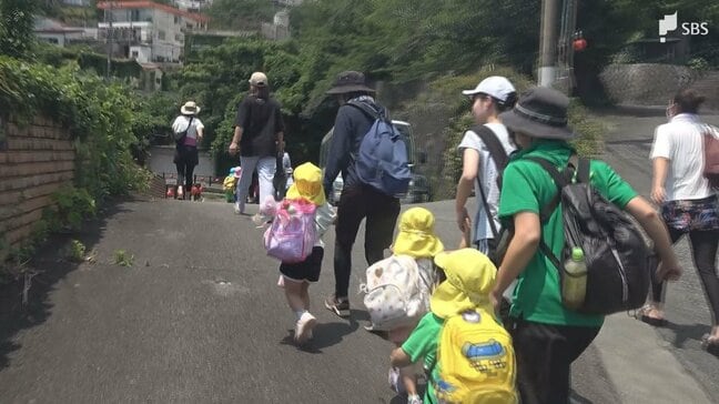 「誰一人やだとか言わないで、最後まで来れたことは立派」幼稚園児が津波の避難訓練で高台へ駆け上がる＝静岡・東伊豆町|TBS NEWS DIG