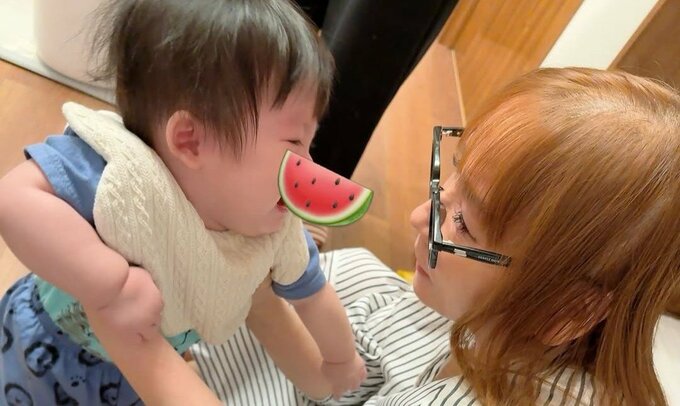 【 中川翔子 】 「ニコニコお兄ちゃんが人見知りはじまった！」「これも成長かわいい❤ママに甘えました」|TBS NEWS DIG