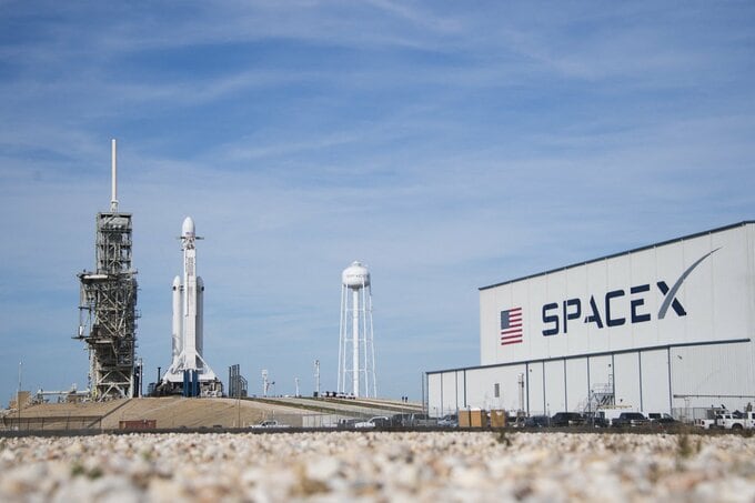 スペースX､株価上昇の「自己増幅的な連鎖」も－パッシブ資金流入