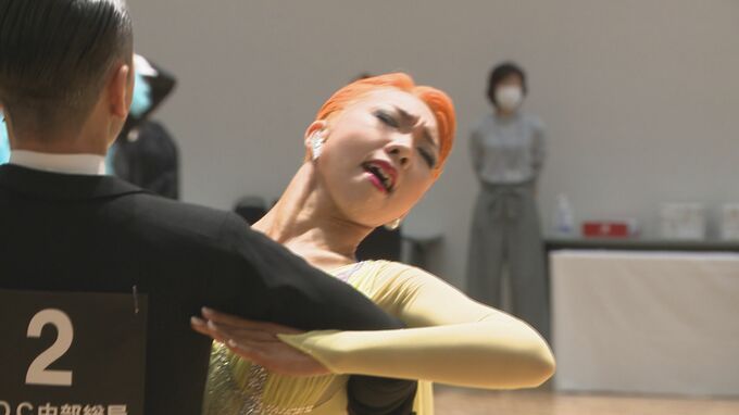 華麗な技競い合う 社交ダンスのプロ・アマ一堂に 中部地方から約100人集まる　|　石川県のニュース｜MRO北陸放送