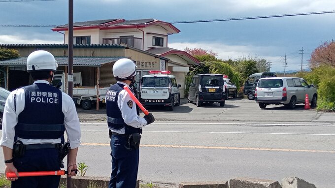 「民家の敷地内にクマがいる」原村でクマ1頭を麻酔銃で捕獲・駆除　けが人や建物などへの被害はなし　4月30日にも周辺では目撃情報　長野　|　SBC NEWS | 長野のニュース | SBC信越放送