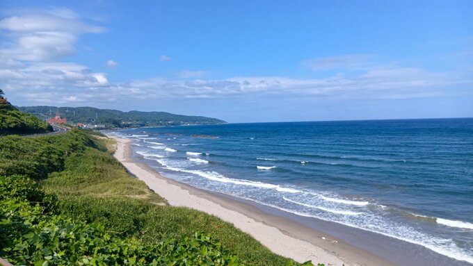 妻とゴムボートで沖に出て…「高齢男性が浜に打ち上げられていて意識がないようだ」75歳の夫が溺れ死亡、海に入りボートを引っ張ろうとしたか　ライフジャケットは着用なし　|　BSSニュース | BSS山陰放送