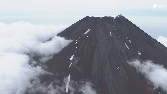 富士山で99歳女性が遭難　富士宮登山道7合目付近　県警山岳救助隊が救助中＝静岡|TBS NEWS DIG