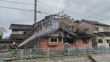 国道156号近くで建物火災 やけどの60代男性を搬送 火はほぼ消し止める 富山・高岡市|TBS NEWS DIG