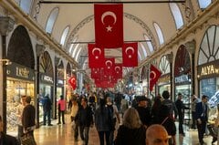 トルコ、27年GDP成長率見通しを下方修正－選挙にらみ難しいかじ取り| TBS CROSS DIG with Bloomberg