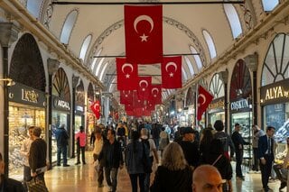トルコ、27年GDP成長率見通しを下方修正－選挙にらみ難しいかじ取り| TBS CROSS DIG with Bloomberg