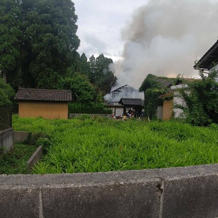 速報】富山県砺波市で住宅火災 消防が消火中 | 富山のニュース｜天気
