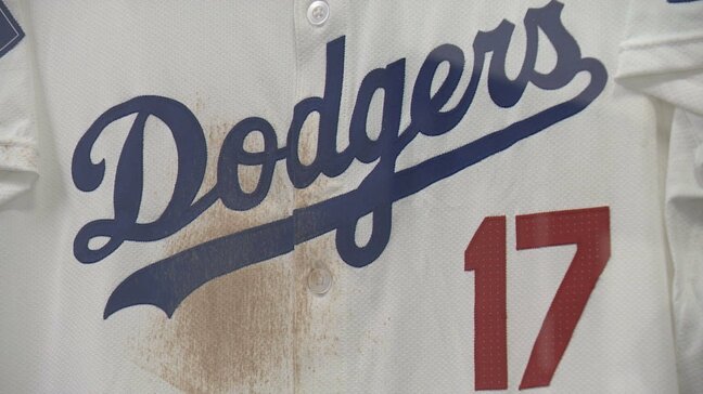 「身体の大きさが分かる」大谷翔平選手が公式戦で着用したユニフォーム 市役所で展示 山梨・北杜市|TBS NEWS DIG