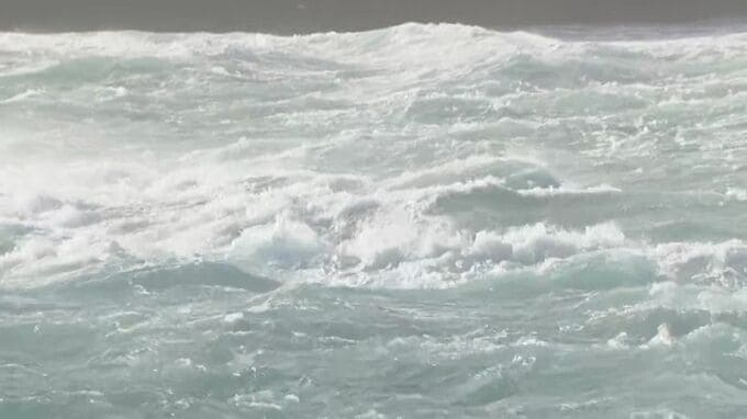 台風で交通乱れ　空の便は40便以上　海の便　奄美・沖縄航路はすべて欠航　鹿児島|TBS NEWS DIG