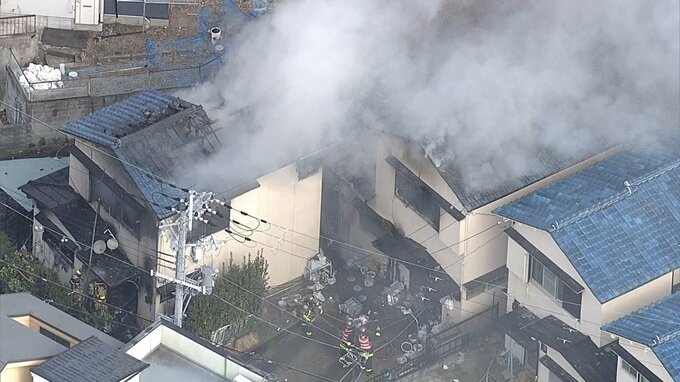 【速報】２階建て住宅で火事　２人死傷　住人の６０代男性と連絡取れず　高齢女性が意識不明の重体　大阪・枚方市|TBS NEWS DIG