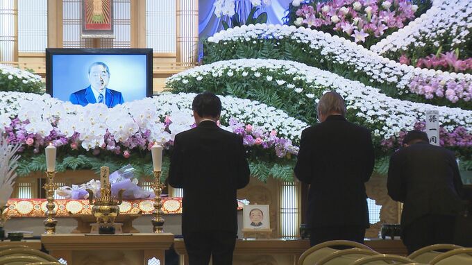“愛すべき男”と最後の別れ 参列者の目に涙…山田市長の告別式営まれる　|　石川県のニュース｜MRO北陸放送