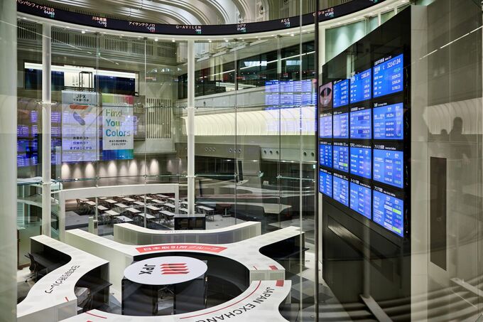 日本株は反発、米利下げ観測高まる－ハイテク関連や銀行株に買い