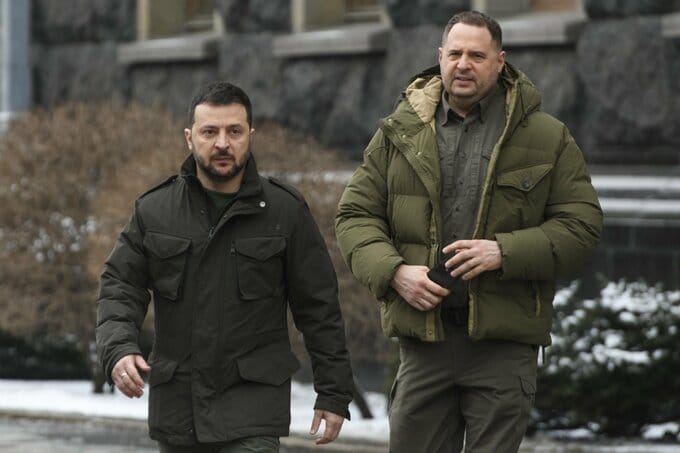 ウクライナ大統領府長官が辞任、ゼレンスキー氏の最側近