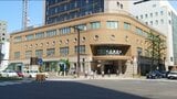 すすきの“バー店長”が女性客(23)を暴行、けがをさせたか 顔面殴打・噛みつき・首を絞める 女性は軽傷|TBS NEWS DIG