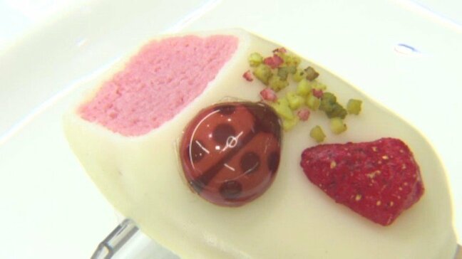 カカオの値段「徐々に上がって…、中々辛い」バレンタイン向け商品約5％値上げも、大勢の人が品定め アムール・デュ・ショコラ2026 愛媛県・いよてつ高島屋|TBS NEWS DIG