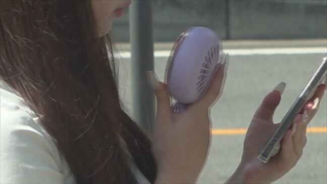 「日陰を探して歩いている」きょうも猛暑日迫る暑さ　大月で34.5度（午前11時現在）　山梨|TBS NEWS DIG