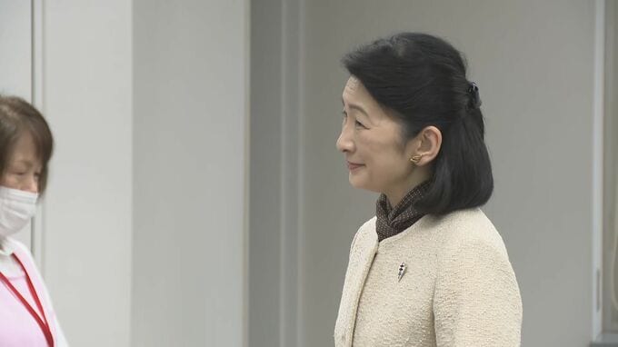 秋篠宮妃紀子さま 石川・七尾市のがん検診を行う施設を視察 自ら準備手伝われる|TBS NEWS DIG