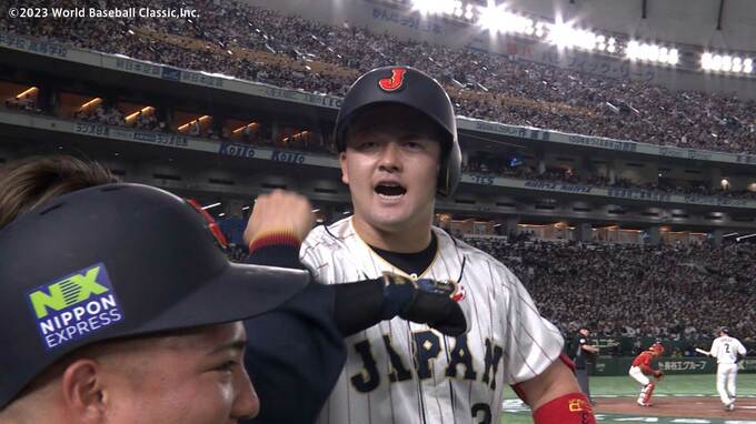 【WBC】牧秀悟が”侍ジャパン1号” ライトスタンドへ豪快ソロ！日本はWBC通算34本目HR|TBS NEWS DIG