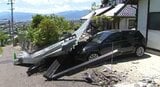 道路の一部が陥没、民家のガレージ全壊した「落石」長野県が発生場所周辺の森林整備との因果関係「認められない」とする検証結果公表…斜面は県が松くい虫で枯れたアカマツ約2500本の伐採　|　SBC NEWS | 長野のニュース | SBC信越放送