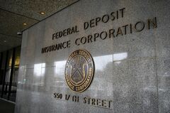 米銀の純利益13％増、預金保険当局が公表－問題銀行減少と含み損縮小| TBS CROSS DIG with Bloomberg
