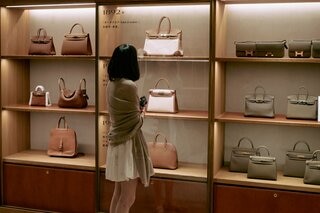 エルメス初代バーキンも落札、日本が中古高級ブランド市場の中心地に| TBS CROSS DIG with Bloomberg