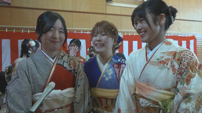 成人の日を前にひと足早く「はたちの集い」 8年ぶりに再会する人も 市内で今年度20歳は約3700人 富山|TBS NEWS DIG