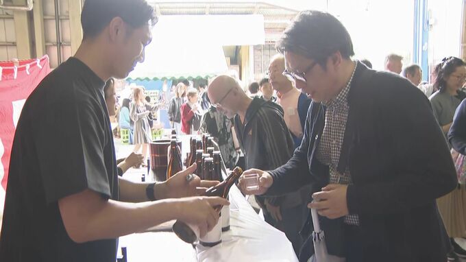 １４銘柄の地酒飲み比べが人気！長野・諏訪市で蔵開き「飲んで大いにしゃべって」蔵元は「日本酒で交流深め　街をにぎやかに」|TBS NEWS DIG