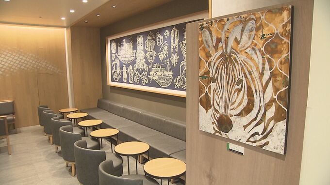 スタバに高校生が制作した日本画を展示　伝統の墨や箔が店内を彩る　大分|TBS NEWS DIG