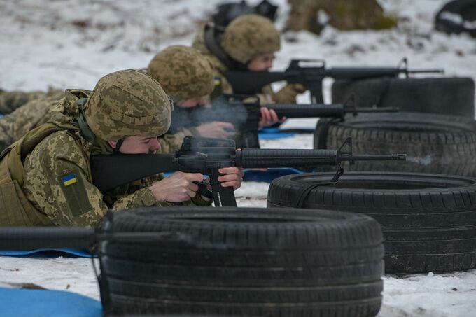 トランプ氏が背向けたウクライナ、望ましい道細る－残る選択肢わずか