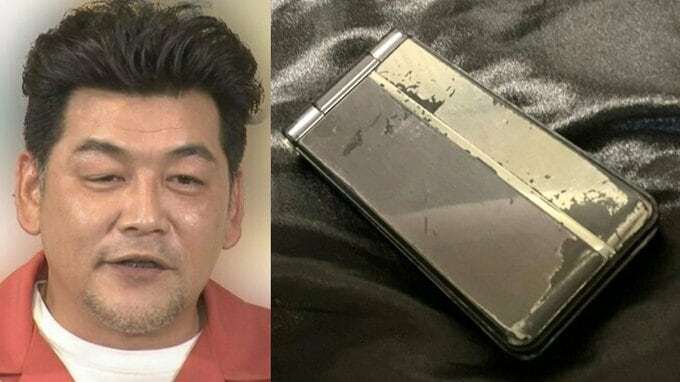 【 サンド・富澤 】 「ガラケーを卒業することとなりました」「ネタを書いたり、パカパカしたり、沢山の思い出がいっぱいです」　その後　「これからはガラホで行けるとこまで行きたい」|TBS NEWS DIG