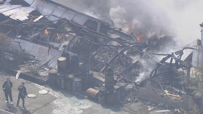 早朝に炭素繊維のリサイクル工場で火事 ｢黒煙が見える…｣ 鎮火のめど立たず 岐阜･御嵩町　|　名古屋・愛知・岐阜・三重のニュース【CBC news】 | CBC web