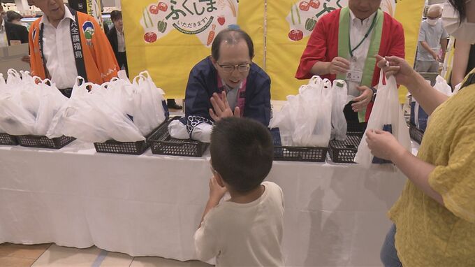 「めっちゃ笑顔になってください」内堀知事がスーパーで県産農林水産物のトップセールス　福島　|　福島のニュース│TUF