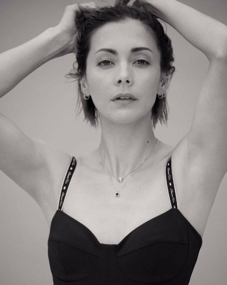 土屋アンナさん 所属事務所移籍を報告「円満に、前に進んでいく