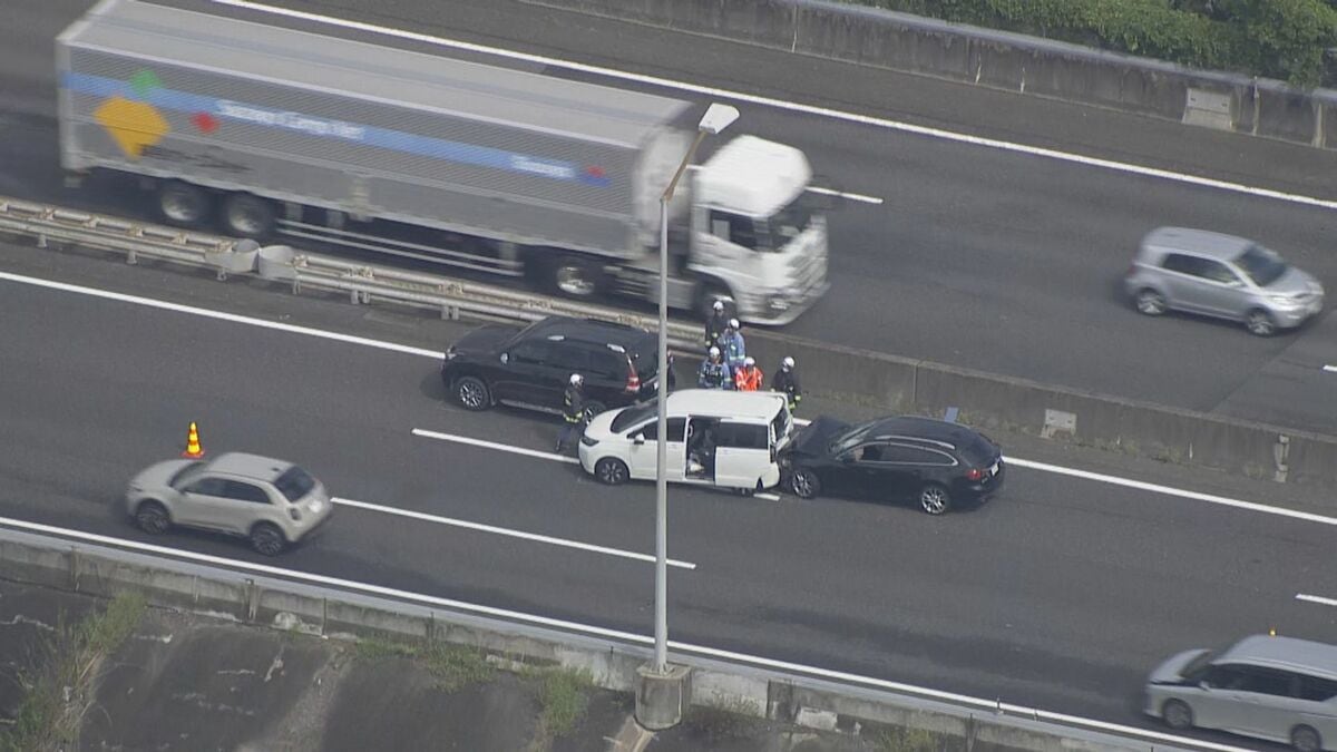 シルバーウイーク3日目 伊勢湾岸道で多重事故相次ぐ 事故の影響で10キロ超える渋滞が発生 アジア大会組織委員会 選手団のスムーズな移動に協力を呼びかけ