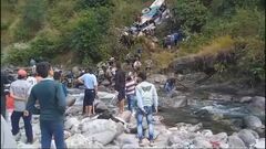 インド北部 バスが200メートル下の谷底に転落 36人死亡| TBS CROSS DIG with Bloomberg