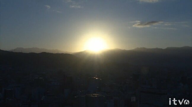 初日の出、初詣、初売り… どこも大にぎわい！新年を迎えた各地の様子を一挙振り返り|TBS NEWS DIG