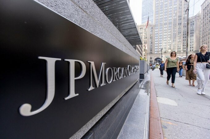 ＪＰモルガンを米調査、顧客ファンドにイラン石油ネットワーク関与か