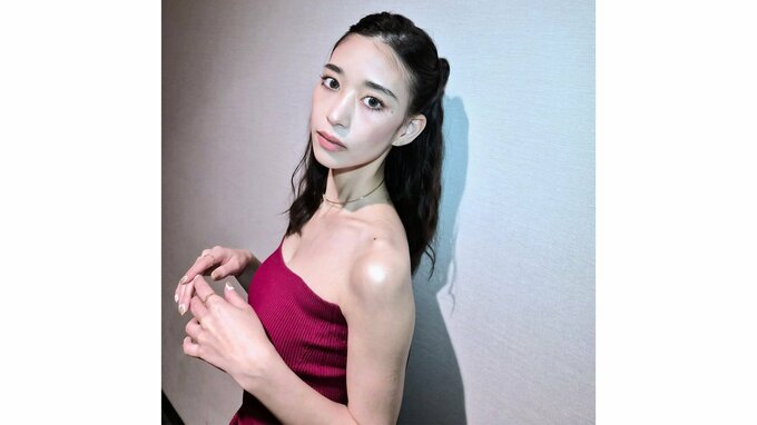 【 森川葵 】　深紅のノースリーブドレス姿を披露　映画『オリバーな犬』舞台挨拶のオフショットを公開|TBS NEWS DIG