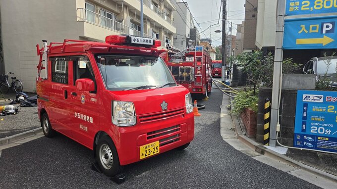 【速報】東京・文京区の2階建て住宅で火事　1人死亡　ポンプ車など27台出動　後楽園駅から約600メートルの住宅街　東京消防庁など|TBS NEWS DIG